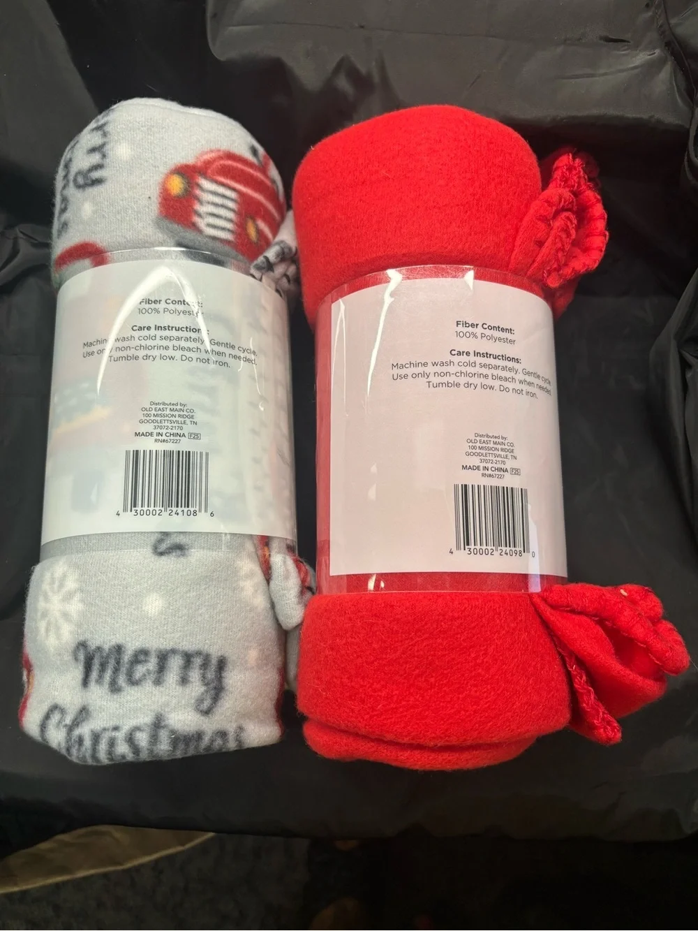 Comfort Bay Red Fleece Throw Blanket & Festive Truck Print Throw - Red